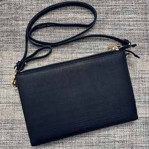 Dagne Dover Essentials Clutch in Black/Onyx